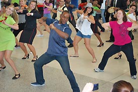 TAP Portugal's Flash Mob Delivers Joy at MIA