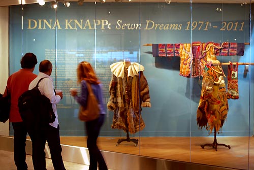 visit exhibition