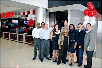 First T.G.I. FRIDAY’S Opens at Miami International Airport